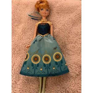 Disney Frozen Fever Anna Doll Sunflower Birthday Dress Teal Gold 12 Inch Toy
